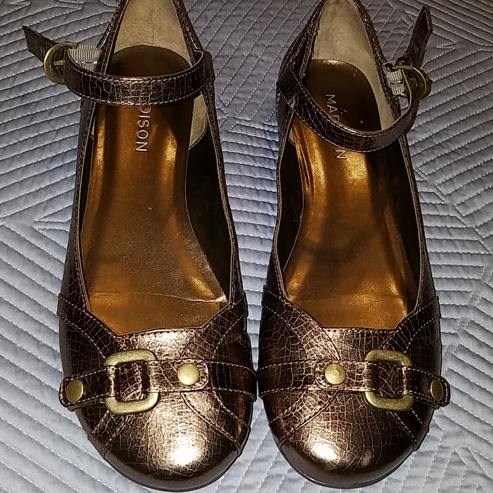 Madison Shoes - Picture 2 of 3